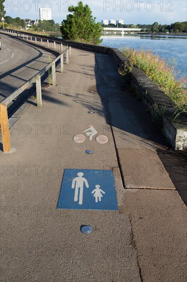 Lorient, Boulevard du Scorff, promenade piétons et vélos