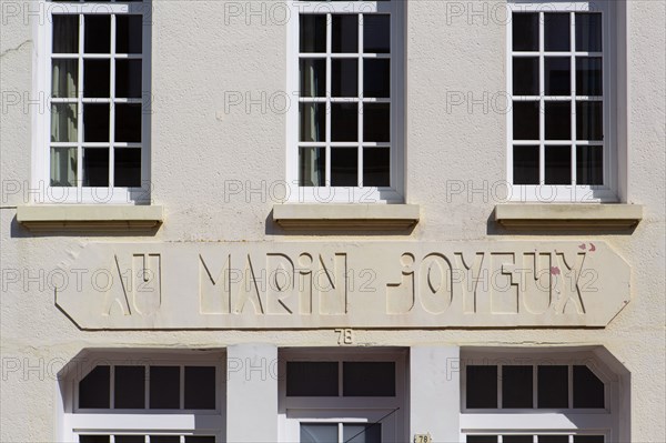 Etaples-sur-Mer, enseigne "Au Marin Joyeux"