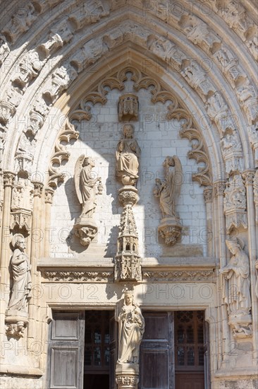 Montreuil-sur-Mer, Abbatiale Saint-Saulve