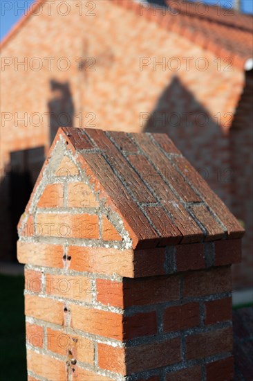 Merlimont Plage, brick fence