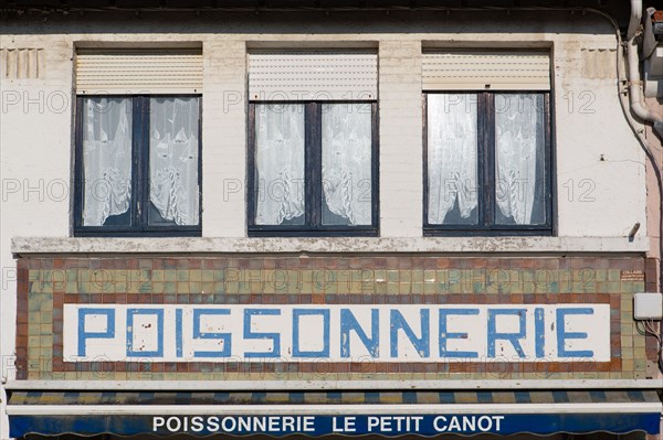 Merlimont Plage, sign of a fish shop