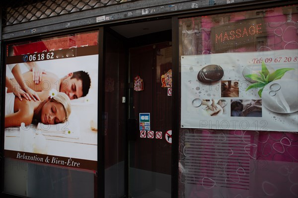 Paris, rue de la Gaïté