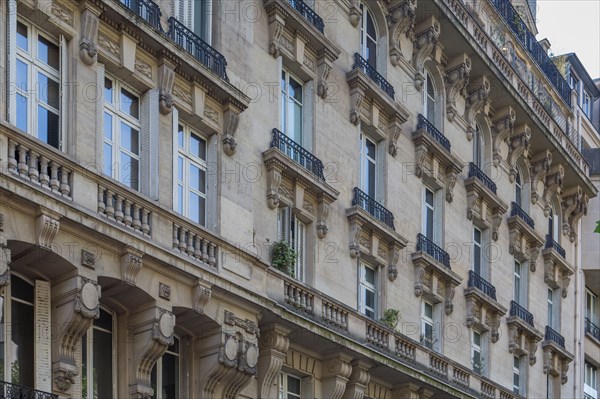 Paris, building 17 boulevard Raspail