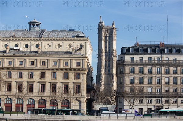 Paris, Quai de Gesvres and Saint-Jacques Tower