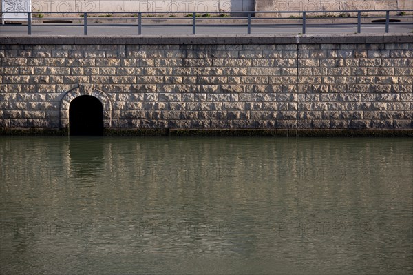 Paris, Seine riverbanks