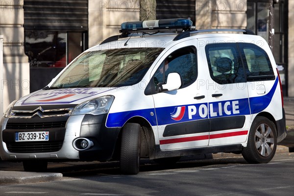 Paris, voiture de Police