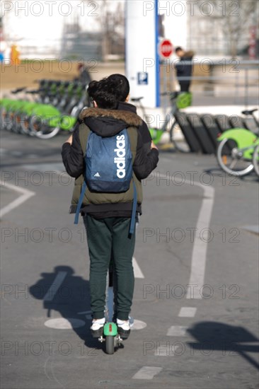 Paris, Station Vélib' du Quai de la Rapée