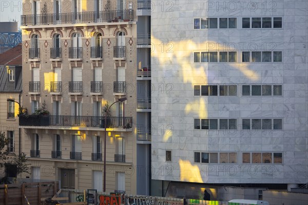 Paris, buildings Quai d'Austerlitz