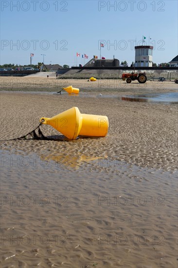 Côte de nacre, landing beaches