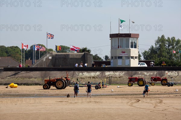 Côte de nacre, landing beaches