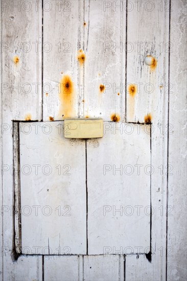 Pleneuf Val André, decrepit door