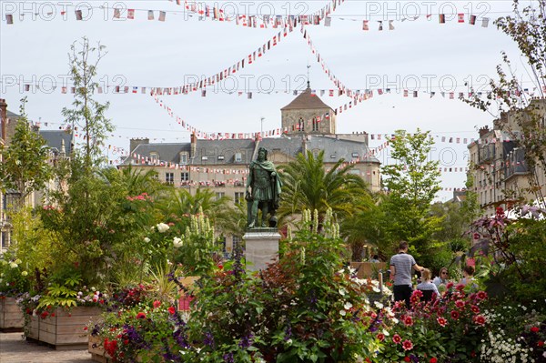 Statue of Louis XIV by Louis Petitot, Caen