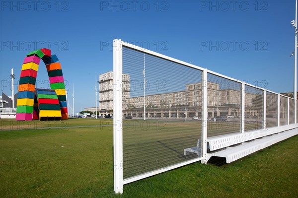 Ganivet, Catène de containers