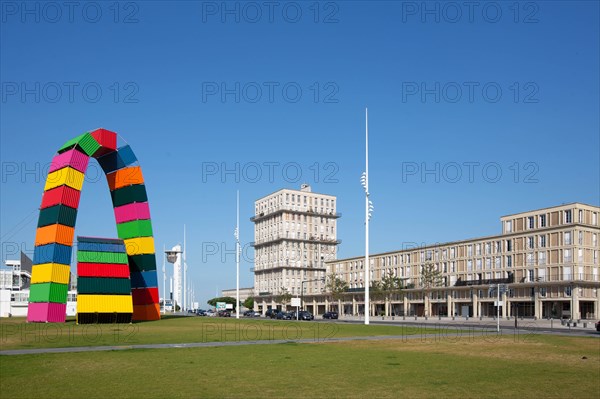 Ganivet, 'Catène de containers'