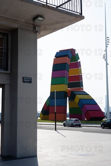 Ganivet, Catène de containers