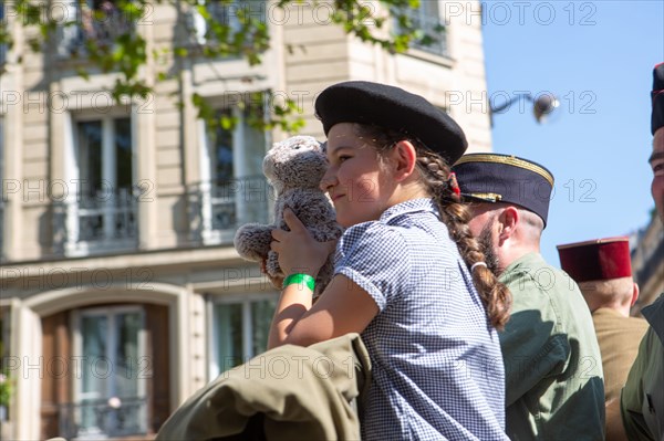 Défilé de commémoration du 75e anniversaire de la Libération de Paris, avenue du Général Leclerc