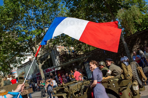 Défilé de commémoration du 75e anniversaire de la Libération de Paris, avenue du Général Leclerc