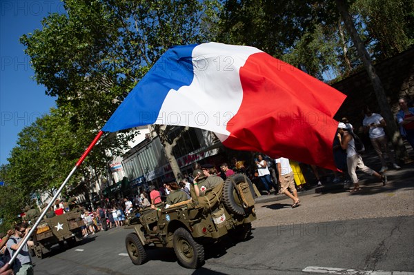 Défilé de commémoration du 75e anniversaire de la Libération de Paris, avenue du Général Leclerc