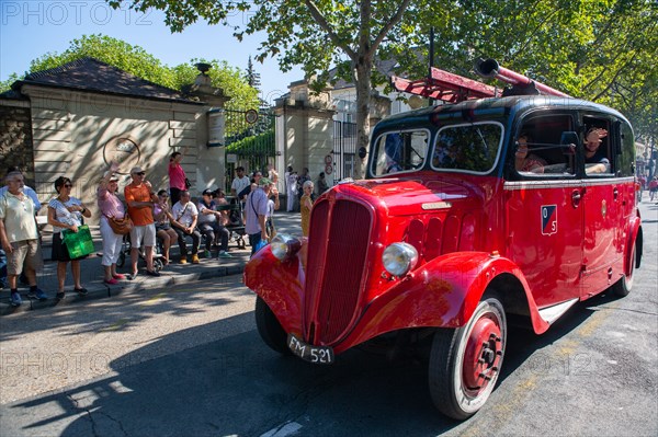 Défilé de commémoration du 75e anniversaire de la Libération de Paris, avenue du Général Leclerc