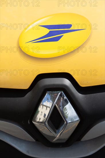 Post Office logo on a vehicle