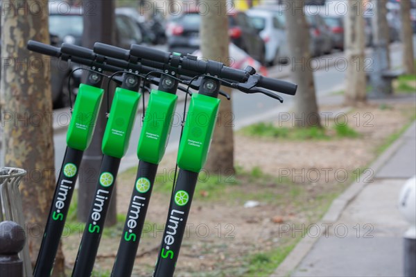 Paris, trottinettes électriques