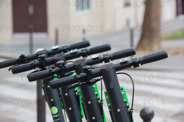 Paris, trottinettes électriques