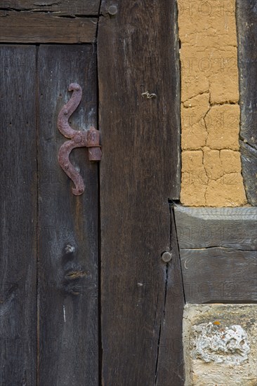 Château de Crèvecoeur, Fondation Schlumberger, à Crèvecoeur-en-Auge