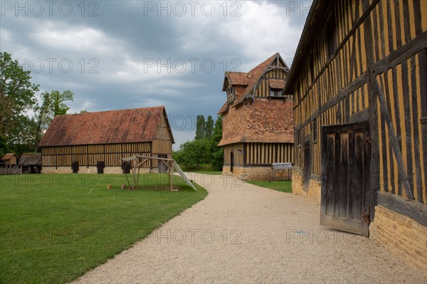 Château de Crèvecoeur, Fondation Schlumberger, à Crèvecoeur-en-Auge