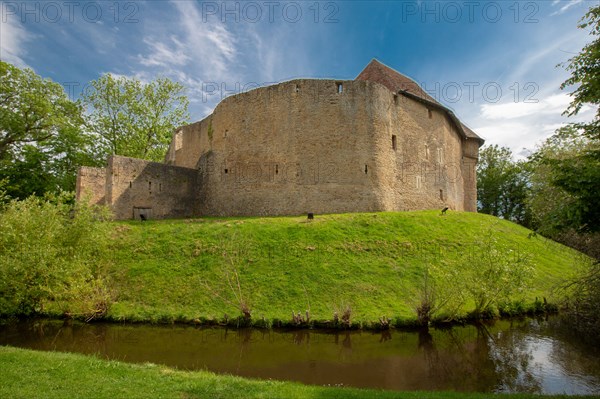 Château de Crèvecoeur, Fondation Schlumberger, à Crèvecoeur-en-Auge