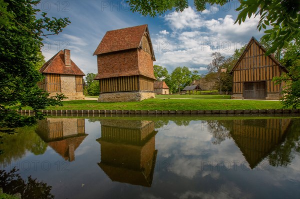 Château de Crèvecoeur, Fondation Schlumberger, à Crèvecoeur-en-Auge