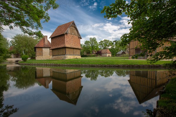 Château de Crèvecoeur, Fondation Schlumberger, à Crèvecoeur-en-Auge