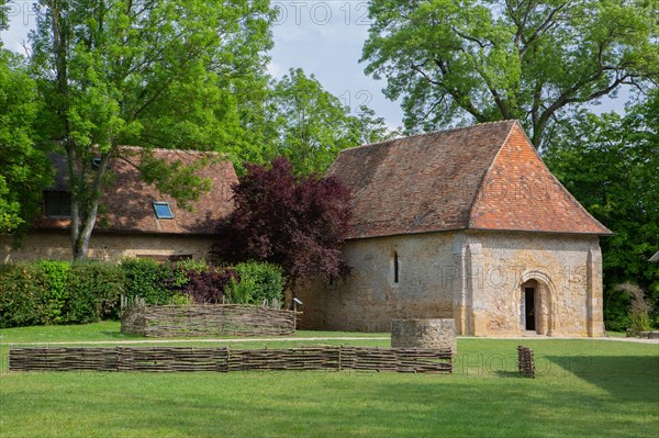 Château de Crèvecoeur, Fondation Schlumberger, à Crèvecoeur-en-Auge