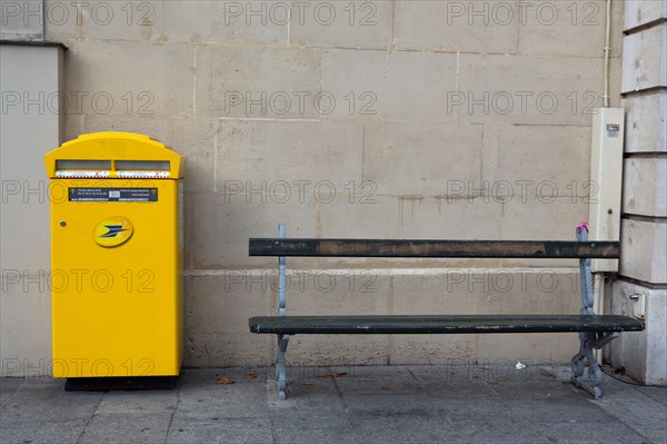 Paris, letterbox