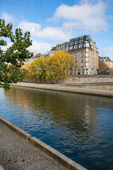 Paris, Quai des Orfèvres, immeuble de Henri Sauvage