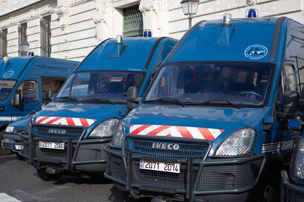 Paris, véhicules de Gendarmerie