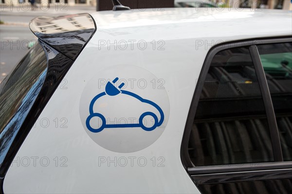 Paris, French police electric car