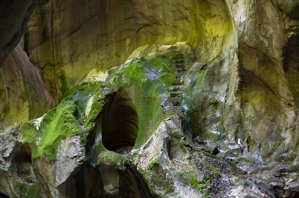 La Vernaz, Haute-Savoie, site des grottes du Pont du Diable