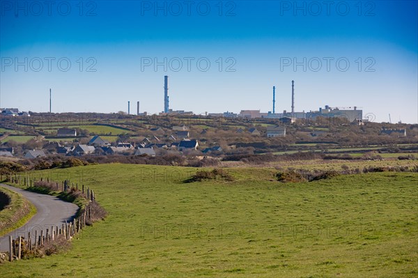 La Hague, Nez de Jobourg (Manche), centrale de retraitement des déchets nucléaires de La Hague (Cogema)