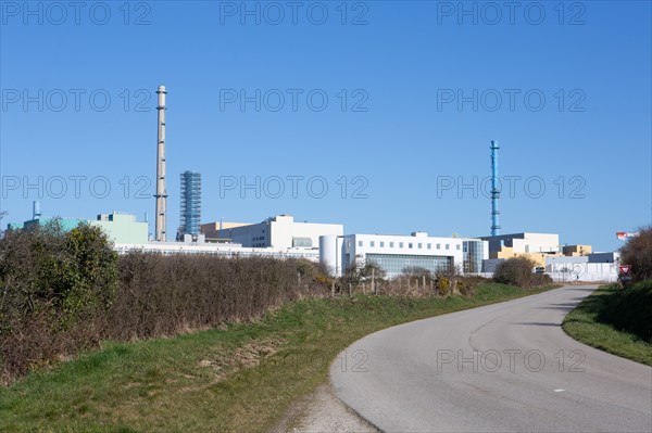 La Hague, Beaumont-Hague (Manche), centrale de retraitement des déchets nucléaires de La Hague (Cogema)