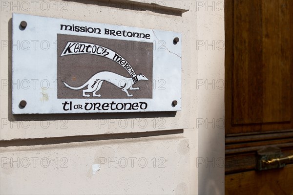 Paris, plaque de la mission bretonne