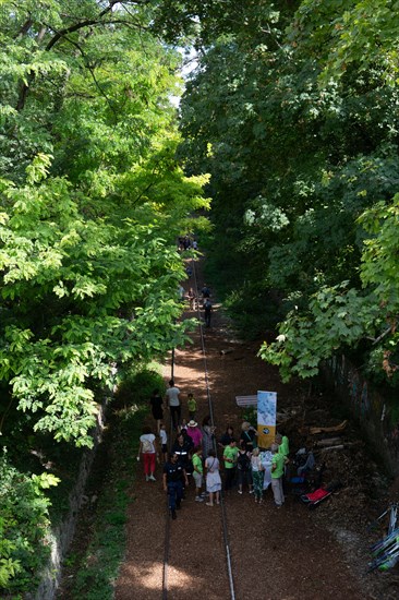 Paris, Petite Ceinture en la gare du Poinçon et la rue Didot