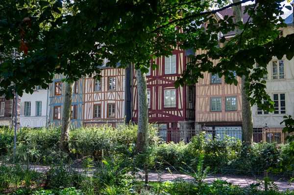 Rouen (Seine Maritime), rue des Faulx