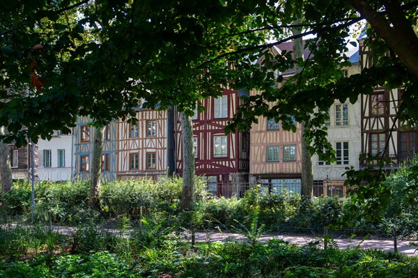 Rouen (Seine Maritime), rue des Faulx