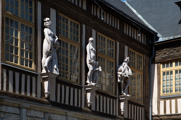 Rouen (Seine Maritime), caryatids on the Hotel d'Etancourt facade,