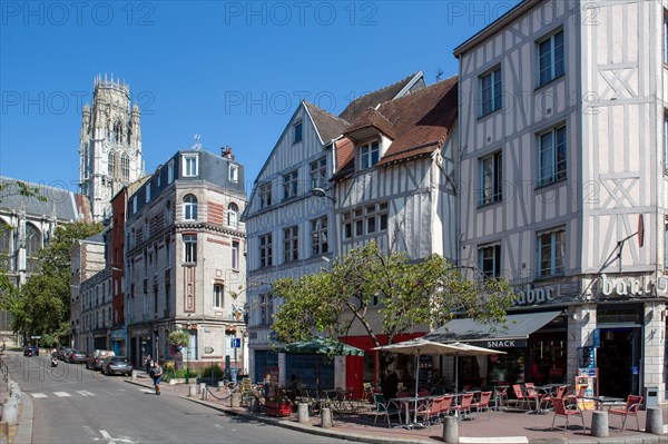 Rouen (Seine Maritime), place du Lieutenant Aubert