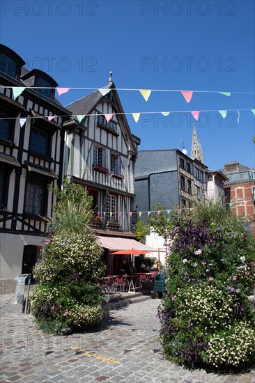 Rouen (Seine Maritime), place du Lieutenant Aubert