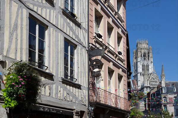 Rouen (Seine Maritime), place du Lieutenant Aubert