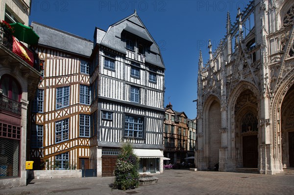 Rouen (Seine Maritime), maison à pans de bois de la place Barthélémy