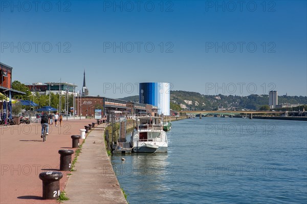 Rouen (Seine Maritime), les Docks