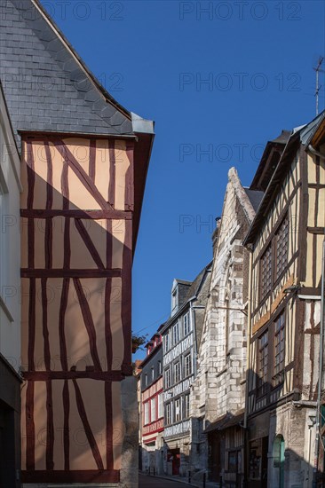 Rouen (Seine Maritime), rue des Bons Enfants